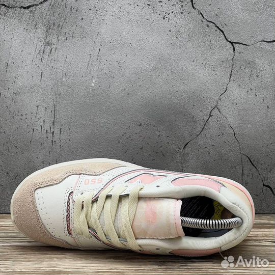 Кроссовки New Balance 550 Размеры 36-40