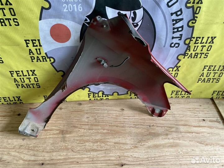 Крыло переднее левое Toyota Belta (scp92) 2005-20