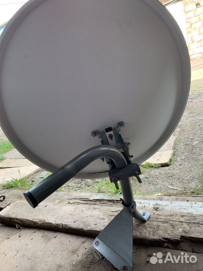 Тарелка триколор тв