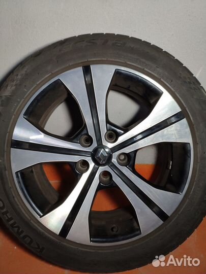 Шины летние kumho 205/55R17 на дисках Renault R17