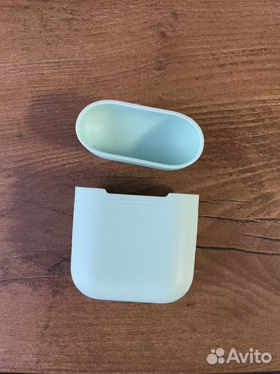 Чехлы на airpods 1/2