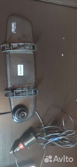 Продам монитор-видеорегистратор SHO-ME sfhd 600