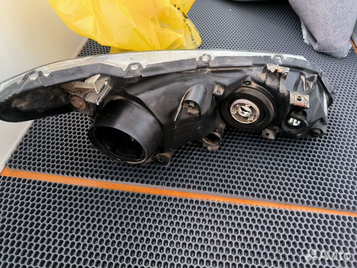 Фары рестайлинг Хонда Цивик 4д ксенон