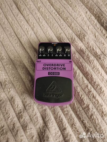 Гитарная педаль behringer overdrive/distortion