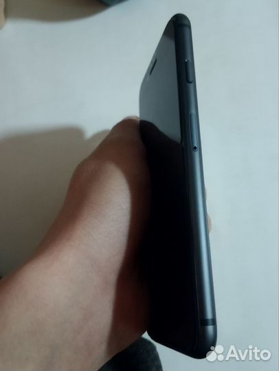 iPhone SE (2020), 64 ГБ