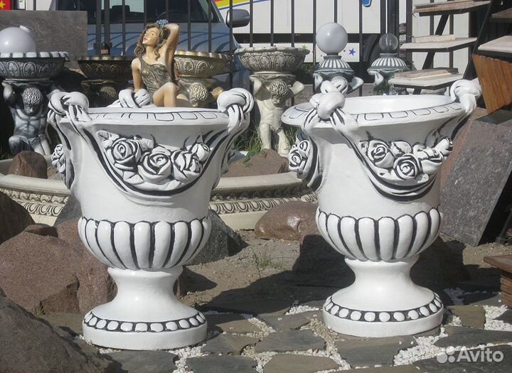 Скульптура Ваза Роза