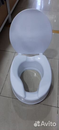 Насадка на унитаз после операции