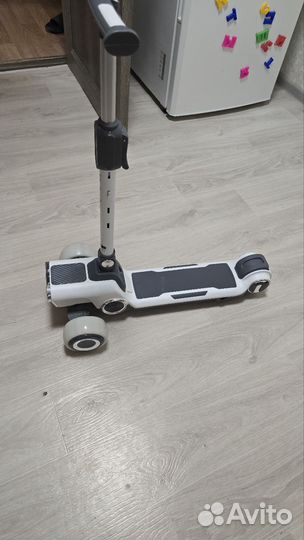 Самокат детский новый