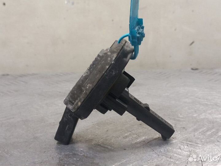 Датчик уровня масла Skoda Rapid