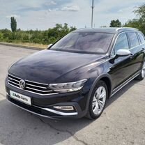 Volkswagen Passat 2.0 AMT, 2020, 92 000 км, с пробегом, цена 3 370 000 руб.