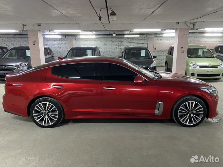 Kia Stinger 2.0 AT, 2018, 37 000 км