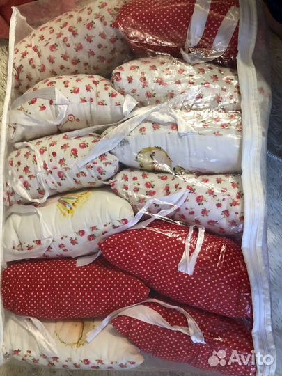 Бортики в кроватку