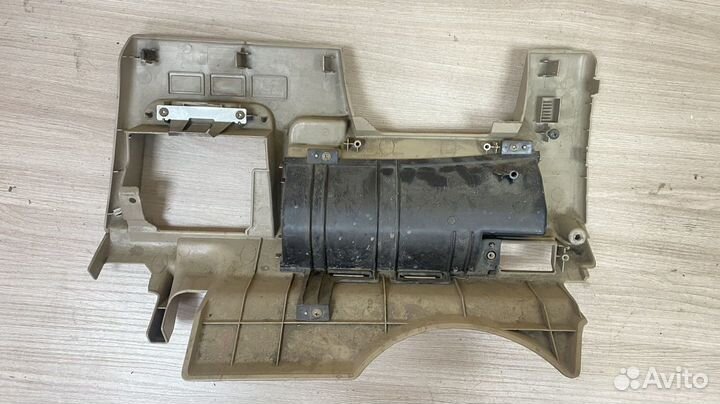 Накладка на торпедо Nissan Bluebird Sylphy I (2000