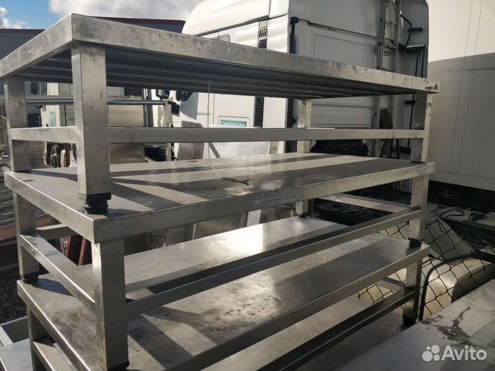 Столы, стеллажи, мойки, вытяжки из нержавейки