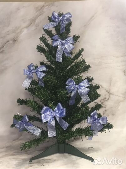 Новогодние бантики на елку