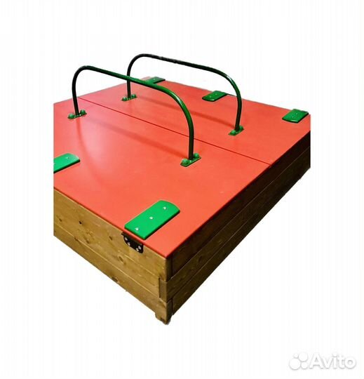 Детская песочница с крышками-столиками 1,5х1,5м