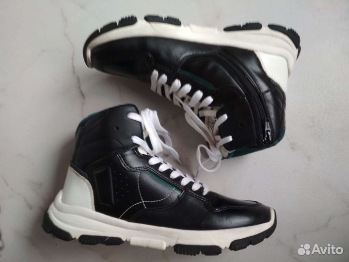 Р.34/35(22см) Zara Демисезонные ботинки д/мальчика