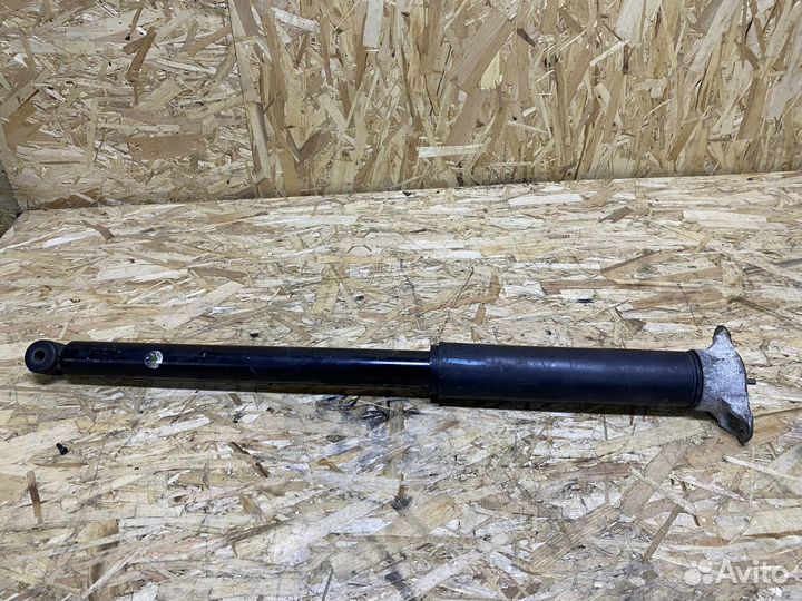 Стойка амортизатора задняя volvo v40