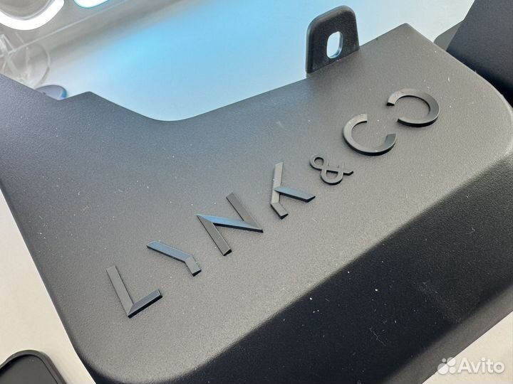 Брызговики комплект Lynk&Co 09