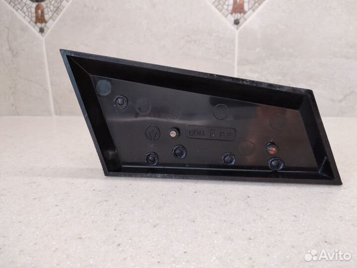 Сувенир СССР из пластмассы Ленин в разливе. Шалаш