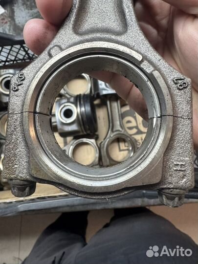 Поршень с шатуном двигатель B57D30A