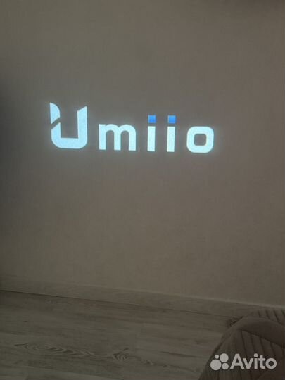 Проектор umiio a008