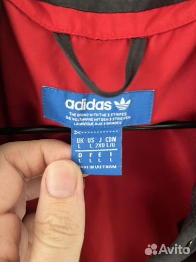 Куртка Adidas размер L