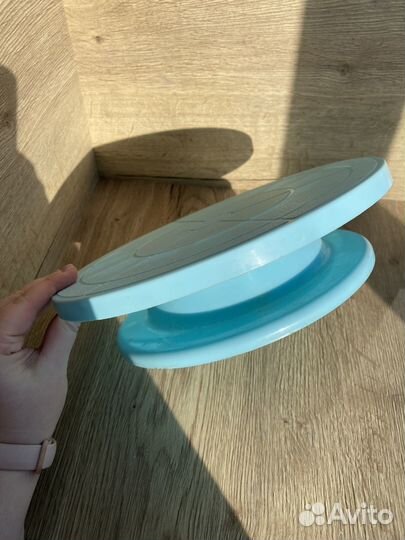 Поворотный столик для торта