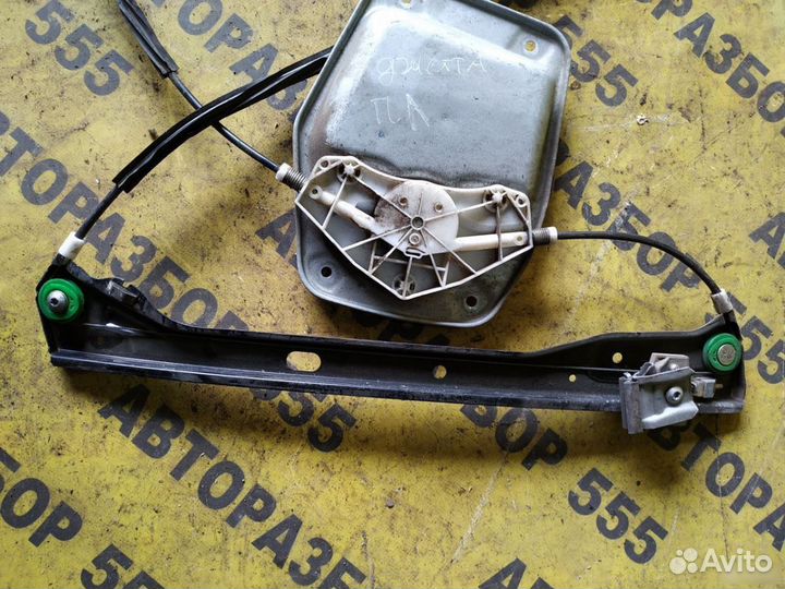 Volkswagen Jetta Стеклоподъемник электр. перед L