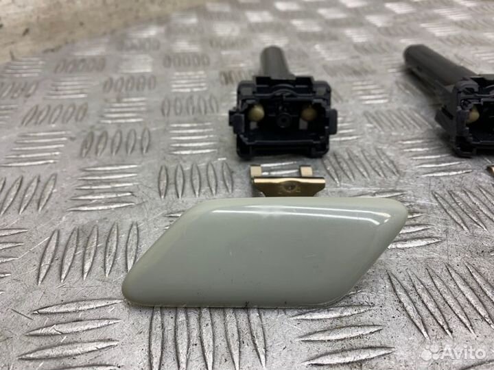 Форсунка омывателя фар Toyota Camry V70 2grfks