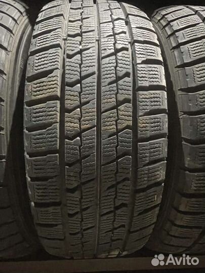 Goodyear Ice Navi Zea II 205/65 R16 90L