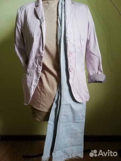 Жакеты, ветровки, куртки