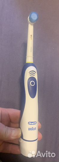 Зубная щетка braun oral-B