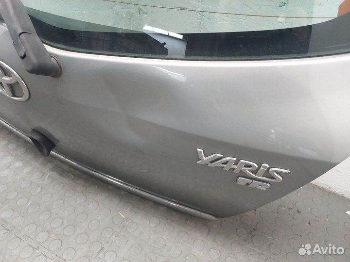 Крышка багажника Toyota Yaris, 2008