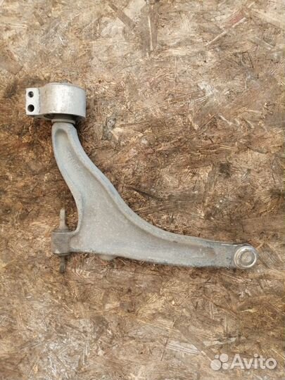 Рычаг передний нижний cadillac SRX 2009-2016