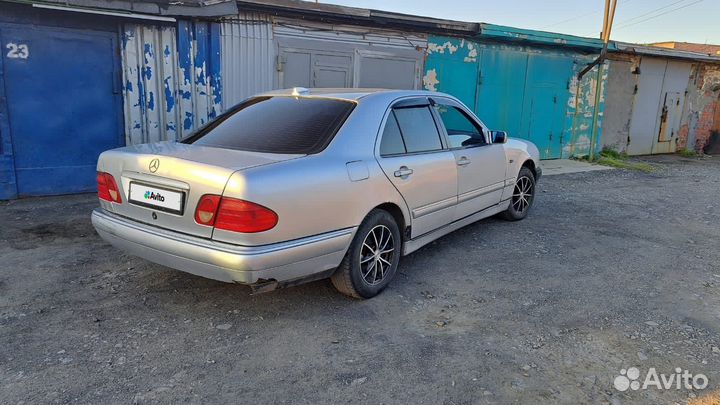 Mercedes-Benz E-класс 2.2 МТ, 1997, 450 000 км