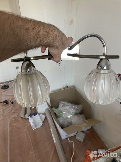 Люстра и бра