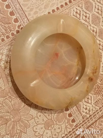 Пепельница из натурального камня оникс