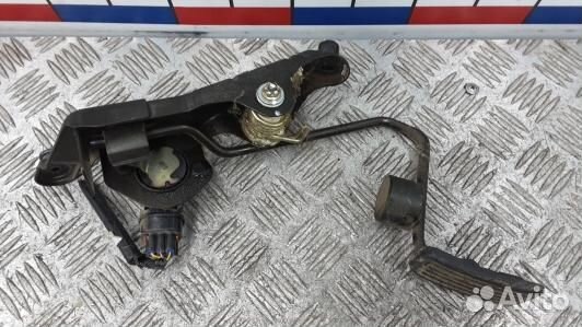Педаль газа toyota RAV 4 ZCA2 (HBR01NW01)