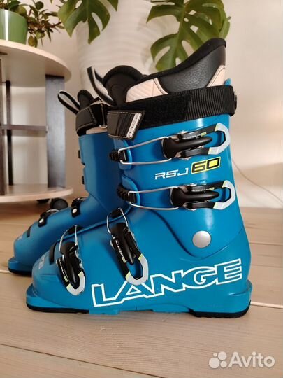 Горнолыжные ботинки lange