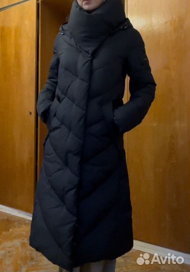 Пуховик женский clasna 42