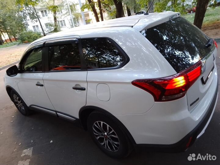 Mitsubishi Outlander 2.0 CVT, 2016, 167 542 км