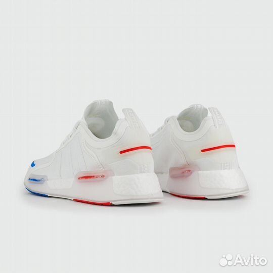 Кроссовки Adidas NMD V3