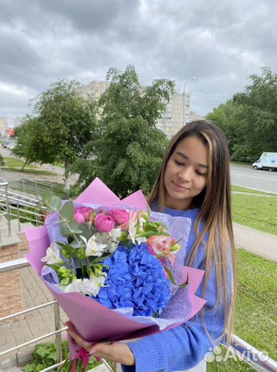 Букет с гортензией