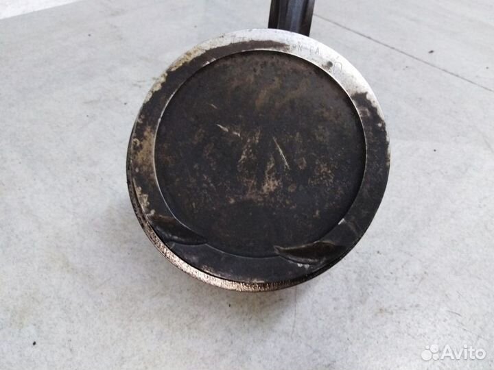 Поршень с шатуном