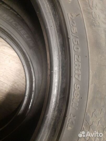 Kumho Ecsta HS51 225/50 R17