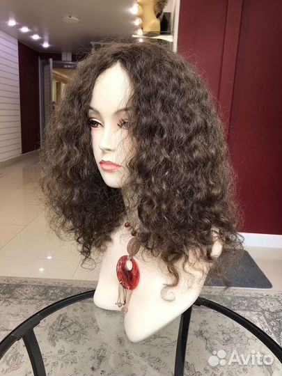Кудрявый парик из натуральных волос