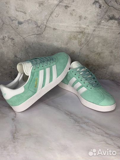 Кроссовки женские Adidas Originals Gazelle