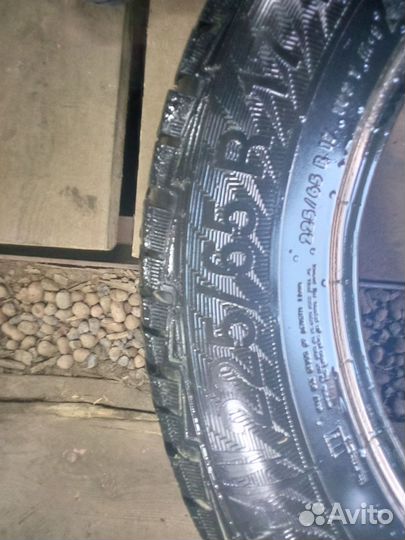 Gislaved Nord Frost 5 225/65 R17 и 225/65 R17 100T