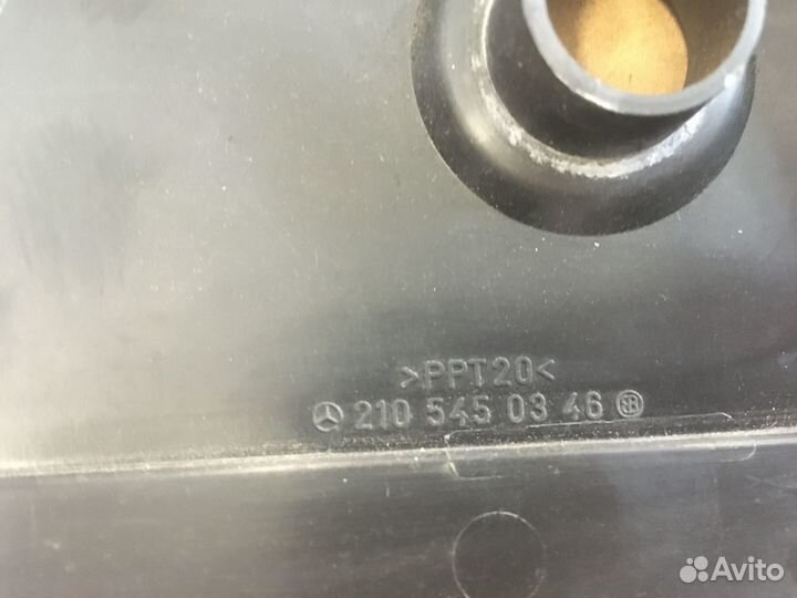 Накладка торпедо Mercedes W210 (4028)